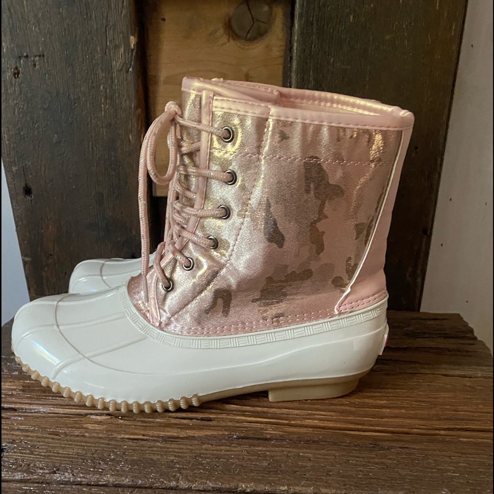 Camouflage Duck Boots by Sugar